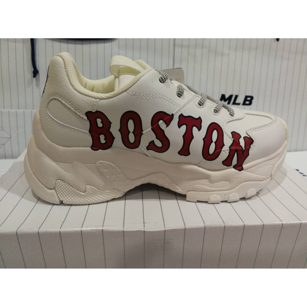 พร้อมส่ง รองเท้า MLB BIG BALL CHUNKY P สีขาว โลโก้ BOSTON ของแท้ ของใหม่ 100%