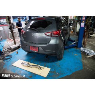 ท่อไอเสีย ชุดท่อตรงรุ่น Mazda 2 สกายแอคทีฟดีเซล 5 ประตู  Brand jtc Titanium ปากตรงไทเทเนียมแท้