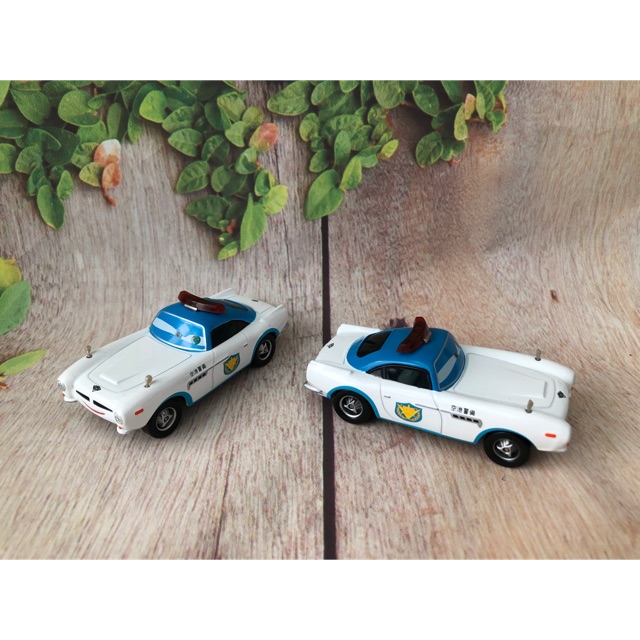 Mattel Cars - Finn McMissile รถเหล็ก Mattel ขนาดจะใหญ่กว่า Tomica