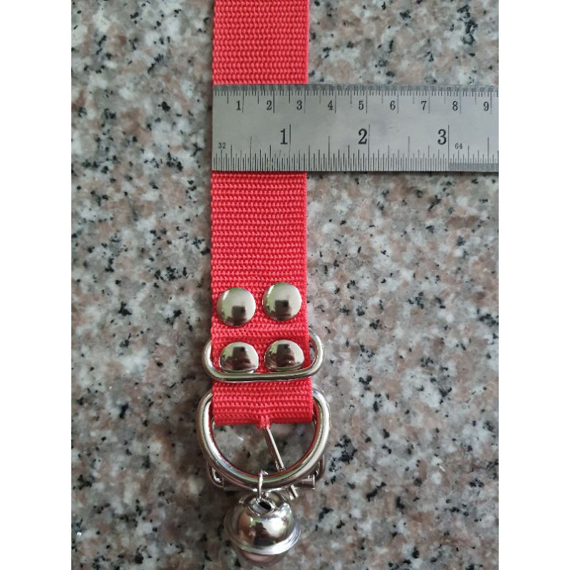 ปลอกคอไนลอนสีพื้น กระพรวนเงิน 1.2"×26" 1เส้น