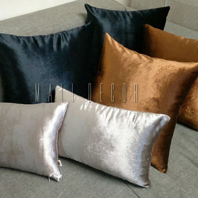 หมอนอิงผ้ากำมะหยี่ ชุด 1 (หมอนพร้อมปลอก)