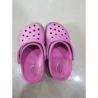 รองเท้า crocs สำหรับเด็กไซส์ C9 แบรนด์แท้  จาก Shop มือสอง