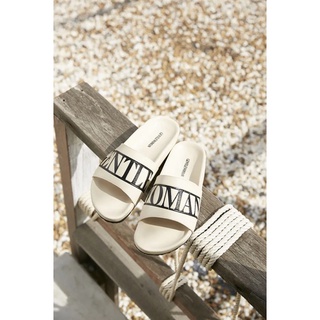 ร้านแนะนำ พร้อมส่ง GW Slippers รองเท้าแตะ img 1