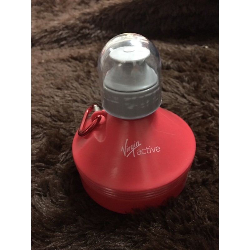 กระบอกน้ำพับได้ virgin active