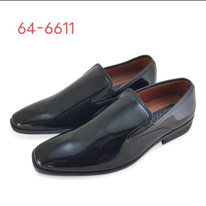 FREEWOODรองเท้าคัชชู รุ่น 64-6611 สีดำ (BLACK)