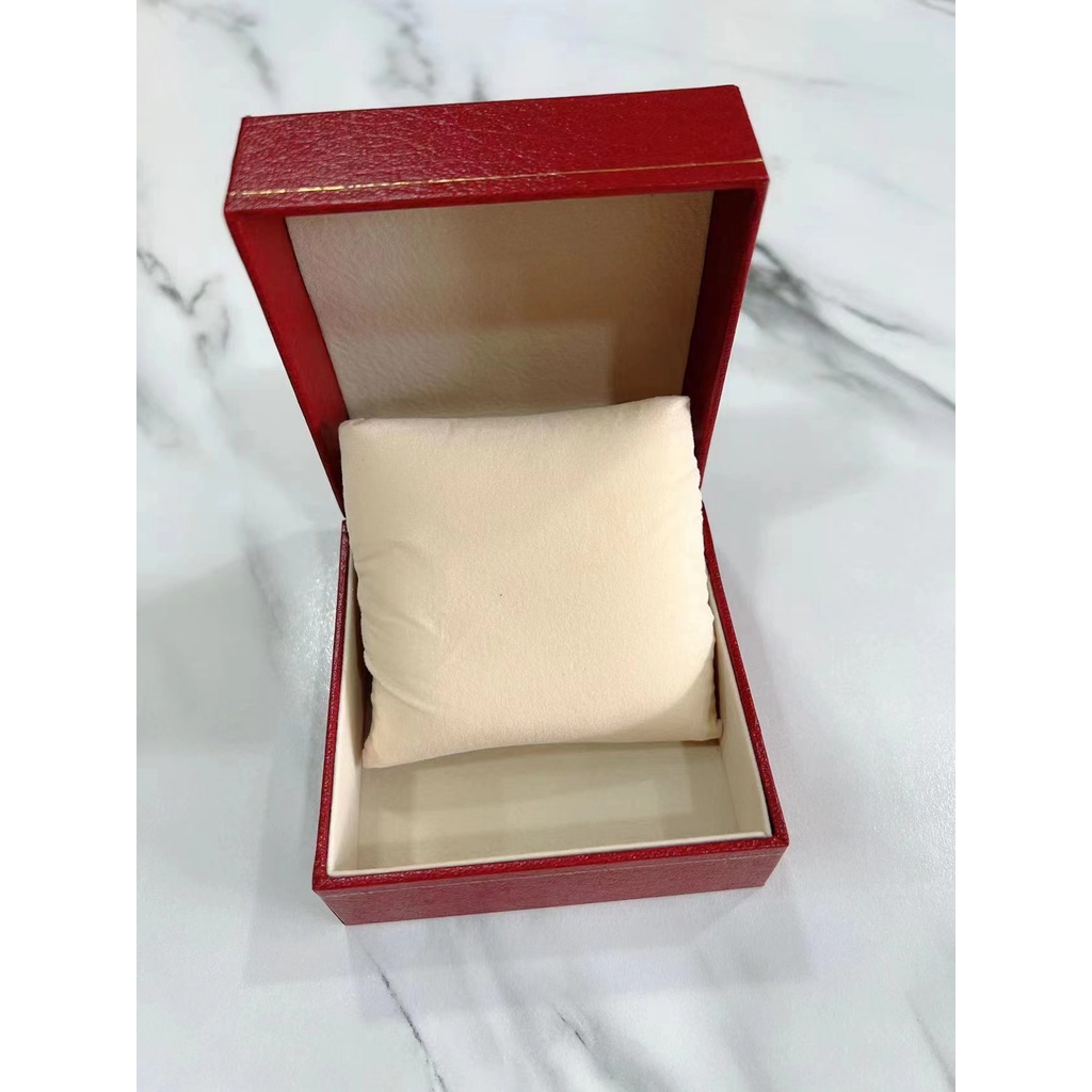 *พร้อมส่ง*กล่องนาฬิกา กล่องใส่นาฬิกา สีแดง Watch Box กล่องของขวัญ