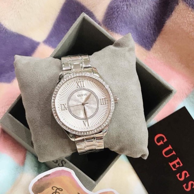 นาฬิกา GUESS