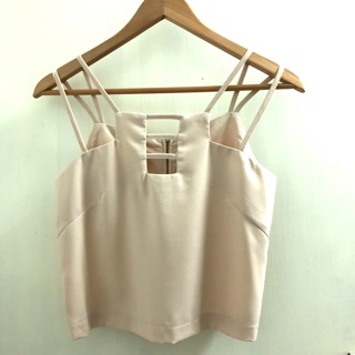 เสื้อสายเดี่ยวแฟชั่น