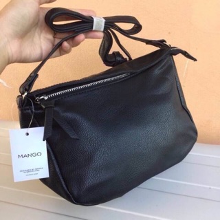 กระเป๋าสะพาย MANGO รุ่น shoulder bag