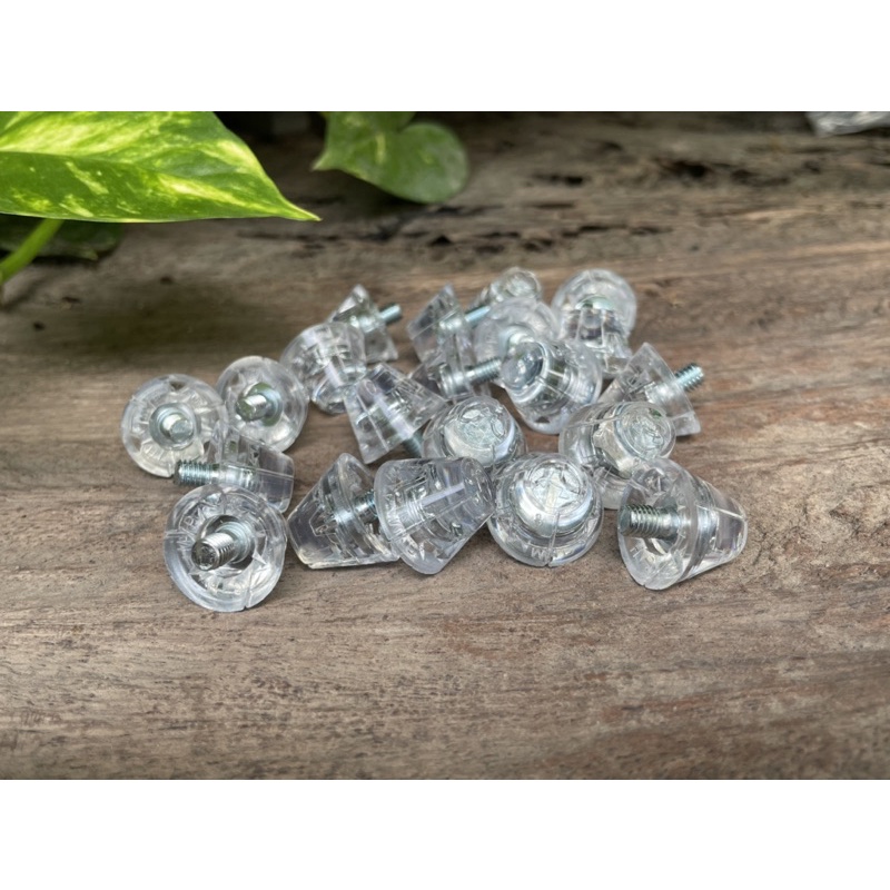 ปุ่มสตั๊ด Under Armour TPU เกลียวเหล็ก ชุด 12 ปุ่ม(ยาว 13 มิล)