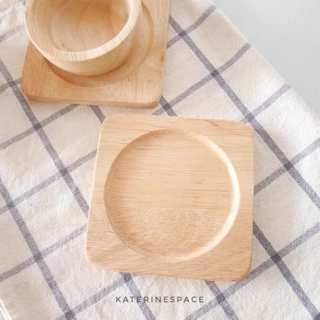 ที่รองแก้วแบบสี่เหลี่ยมขนาด 10cm (ไม้ยางพารา) จำนวน 1 ชิ้น