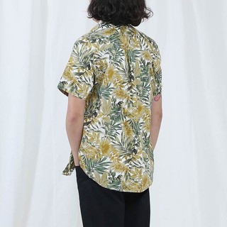 Mrmakershop เสื้อเชิ้ตผู้ชายแขนสั้น ลายดอก Yellow Tropical Leaf สีเหลือง