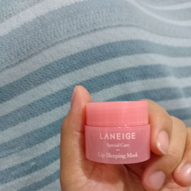 Lip sleeping mask