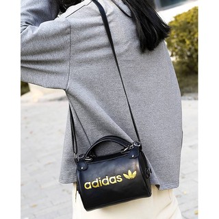 ADIDAS MINI BOWLING BAG กระเป๋าถือเเละสะพายทรงหมอนขนาดมินิกำลังดี