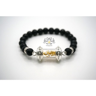 พระแม่ลักษมี + หิน onyx (สลักมงคลโอม)  :  ปกป้องคุ้มครอง รับทรัพย์ร่ำรวย