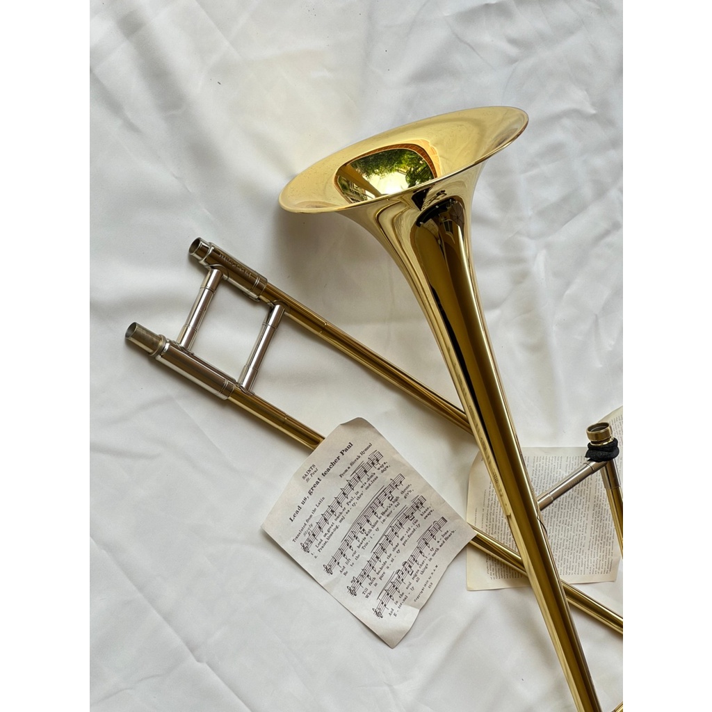 LUCKY Music Trombone ทรอมโบน ยี่ห้อ C.G. Conn 22H Gold (Made in USA) พร้อมเคสแข็ง
