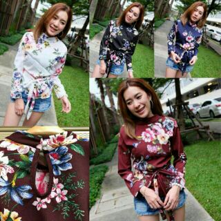 ❣ เสื้อผ้าหางกระรอก ทรงคอตั้ง ลายดอกสีสันสดใส ดีไซน์มัดโบว์ที่เอวสวยๆ