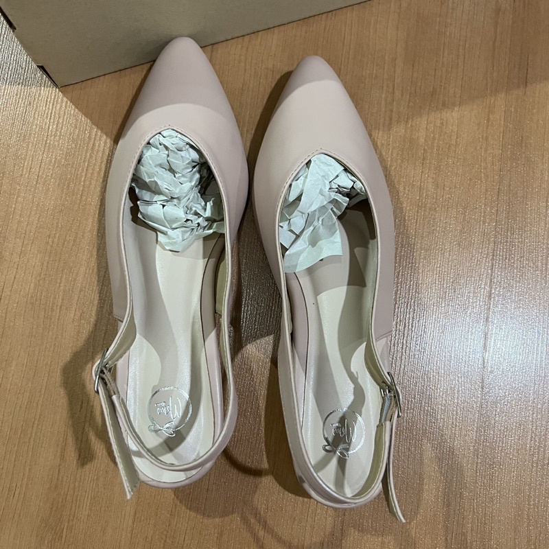 รองเท้าคัทชู สีชมพูนู๊ด momoshoes ใส่ทำงาน