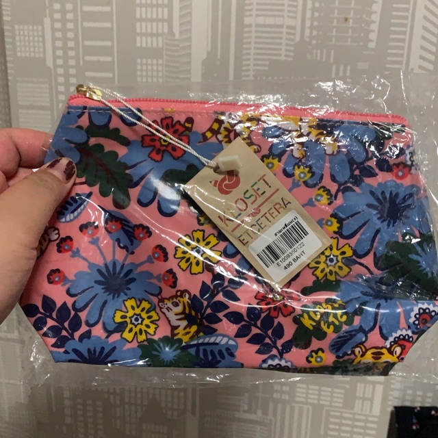 Kloset กระเป๋าใส่เครื่องสำอางค์ แท้ 💯%