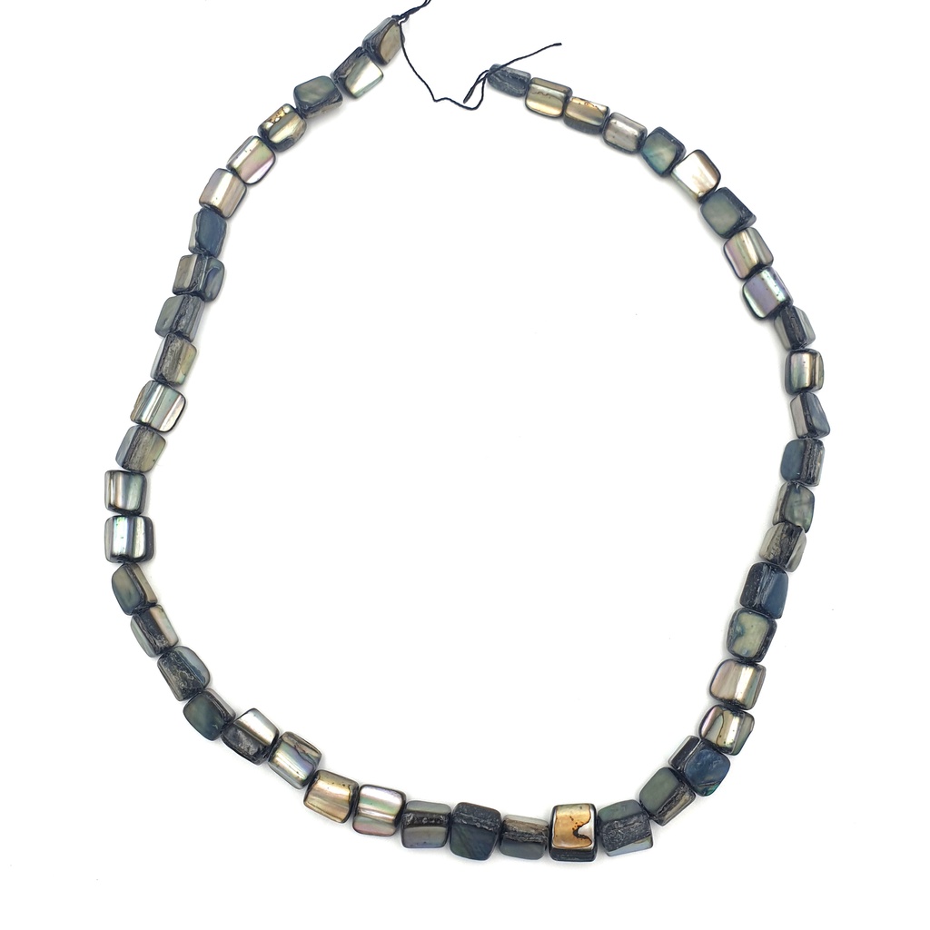 ลูกปัดเปลือกหอยแท้รูปทรงสี่เหลี่ยมจัตตุรัส (MOP Square Gray 8x8 mm สีเทา (LZ-0531) - รูปที่ 2