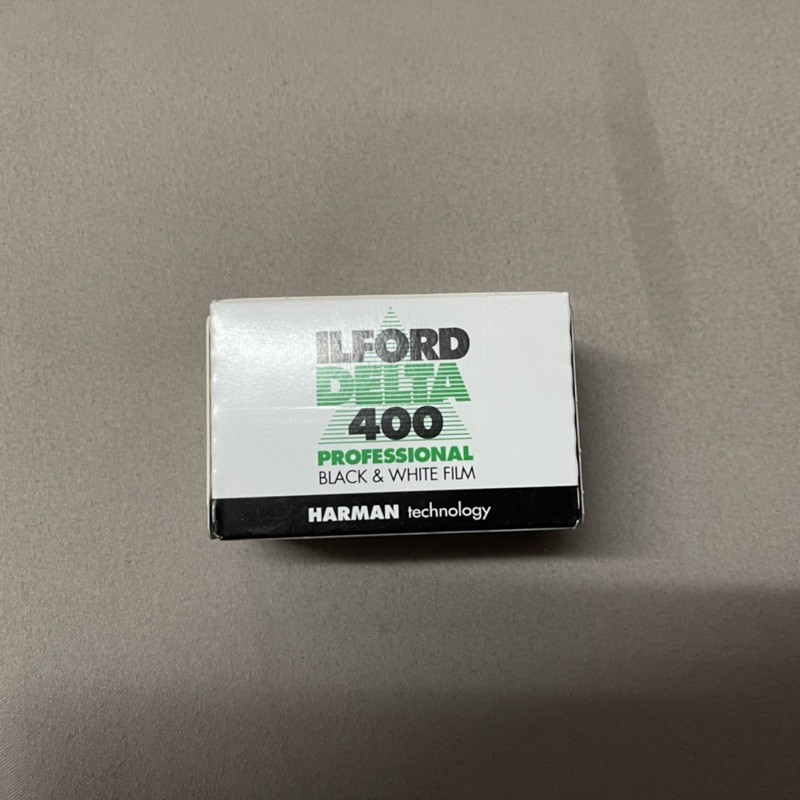 ฟิล์มขาวดำ ฟิล์ม ilford delta 400 (35 mm)