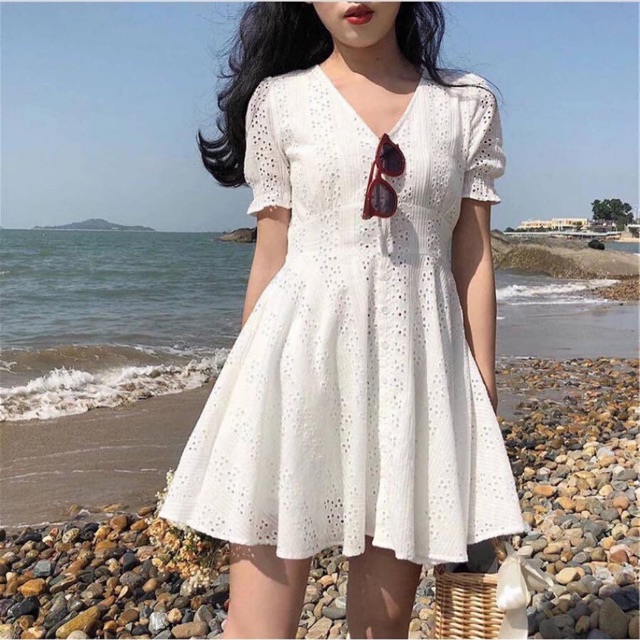 เดรสเกาหลี จากร้าน Roomry.n