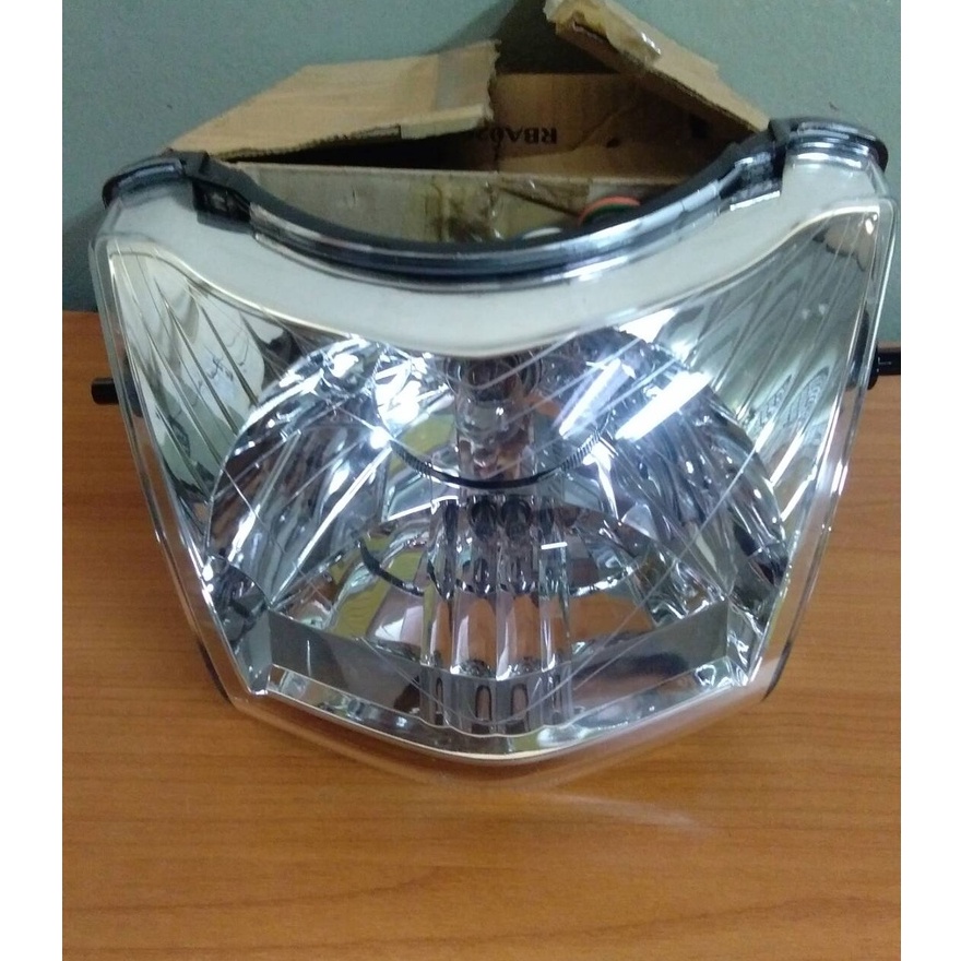 ชุดไฟหน้า สำหรับรถรุ่น NF100R อะไหล่แท้ Honda รหัสสินค้า 33100-KTL-850