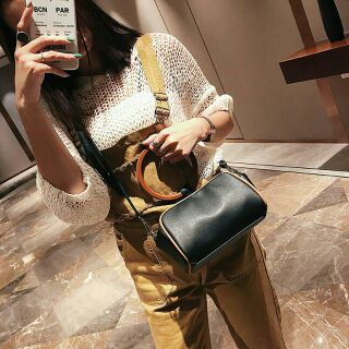 PREMIUM(P116) กระเป๋าสะพายข้างและถือ