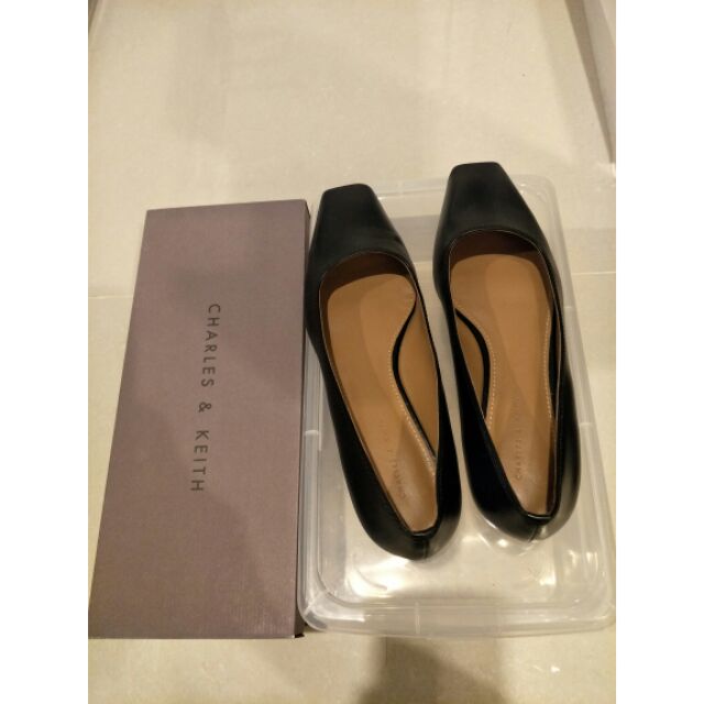 รองเท้า Charles & Keith