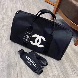 กระเป๋า chanel ทรงสปอร์ตใบใหญ่จุของได้เยอะ