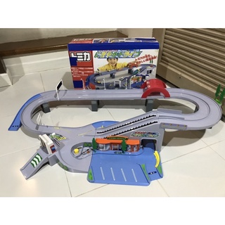 ชุดรางรถ Tomy มือสองญี่ปุ่น (สภาพ 99%) คัดพิเศษ อุปกรณ์ครบ สภาพเหมือนใหม่