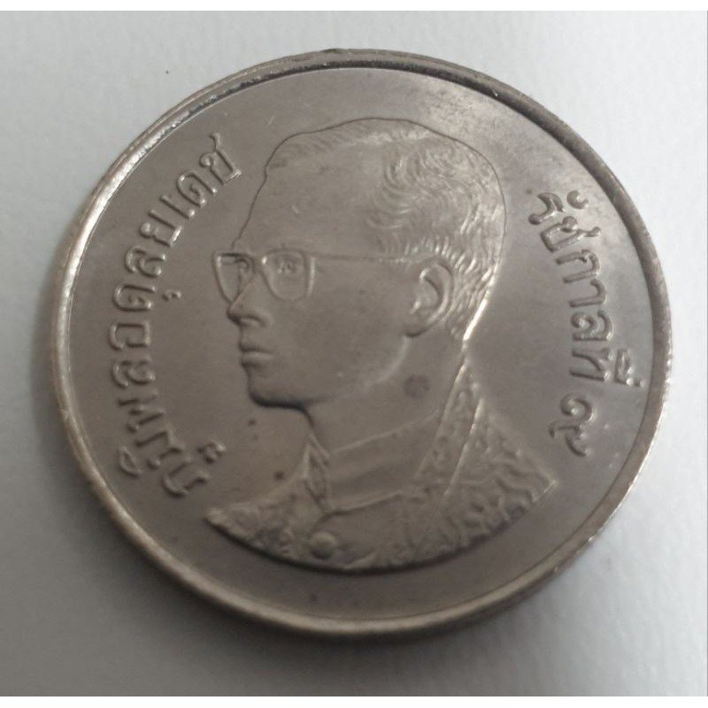 เหรียญ 1 บาท ปี2530 สภาพใหม่ UNC