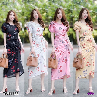 Maxi dress ลายดอกน่ารักๆ ดีเทลแต่งผ้าระบายด้านหน้า มีโบว์ผูกรูดๆที่กระโปรงด้านหน้า