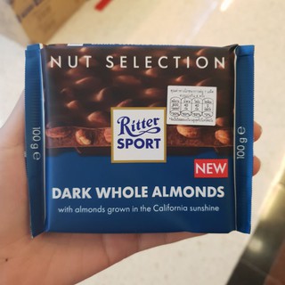 ดาร์กช็อกโกแลตผสมอัลมอนด์เต็มเม็ด Ritter Sport Nut Selection Dark Whole Almond 100g.