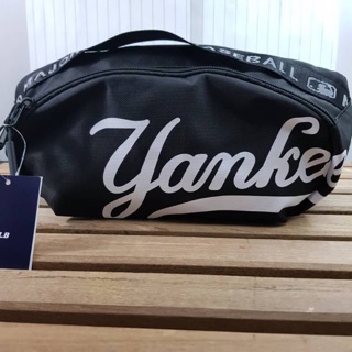 กระเป๋าคาดอก คาดเอว Yankees