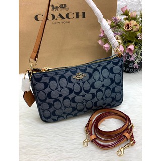 (แท้ 💯%‼) COACH CHAMBRAY HANDBAG//SHOULDER BAG