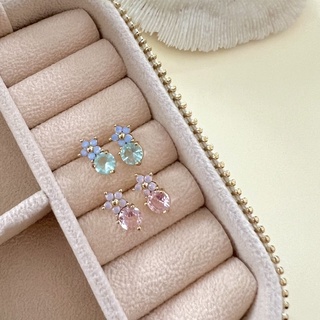 ต่างหูรูปดอกไม้ crystal daisy earrings