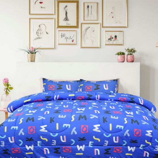 KASSA HOME ชุดผ้าปูที่นอน รุ่น Mickey ควีนไซส์ ขนาด 5 ฟุต (ชุด 5 ชิ้น) สีน้ำเงิน ชุดเครื่องนอน