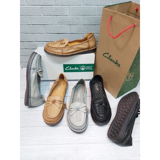 Clarks 558 รองเท้าหนังแท้ แบบสวม สําหรับผู้หญิง ใส่ทํางาน