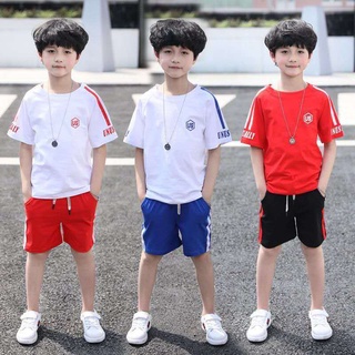 ชุดเซ็ต 2 ชิ้น  เสื้อแขนสั้น+กางเกงขาสั้น