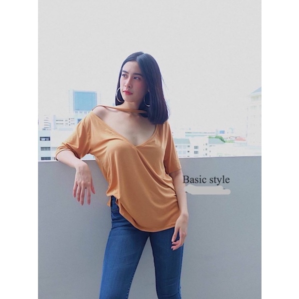 เสื้อยืดผ้าเรย่อนวีลึก วีหลัง ใส่ได้หน้าหลัง ตัวใหญ่อกก่อนยืด44”