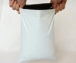 【25x35 ซม】ซองไปรษณีย์ ถุงไปรษณีย์ แถบกาวเหนียวแน่น กันน้ำ (1มัด 100ใบ)
