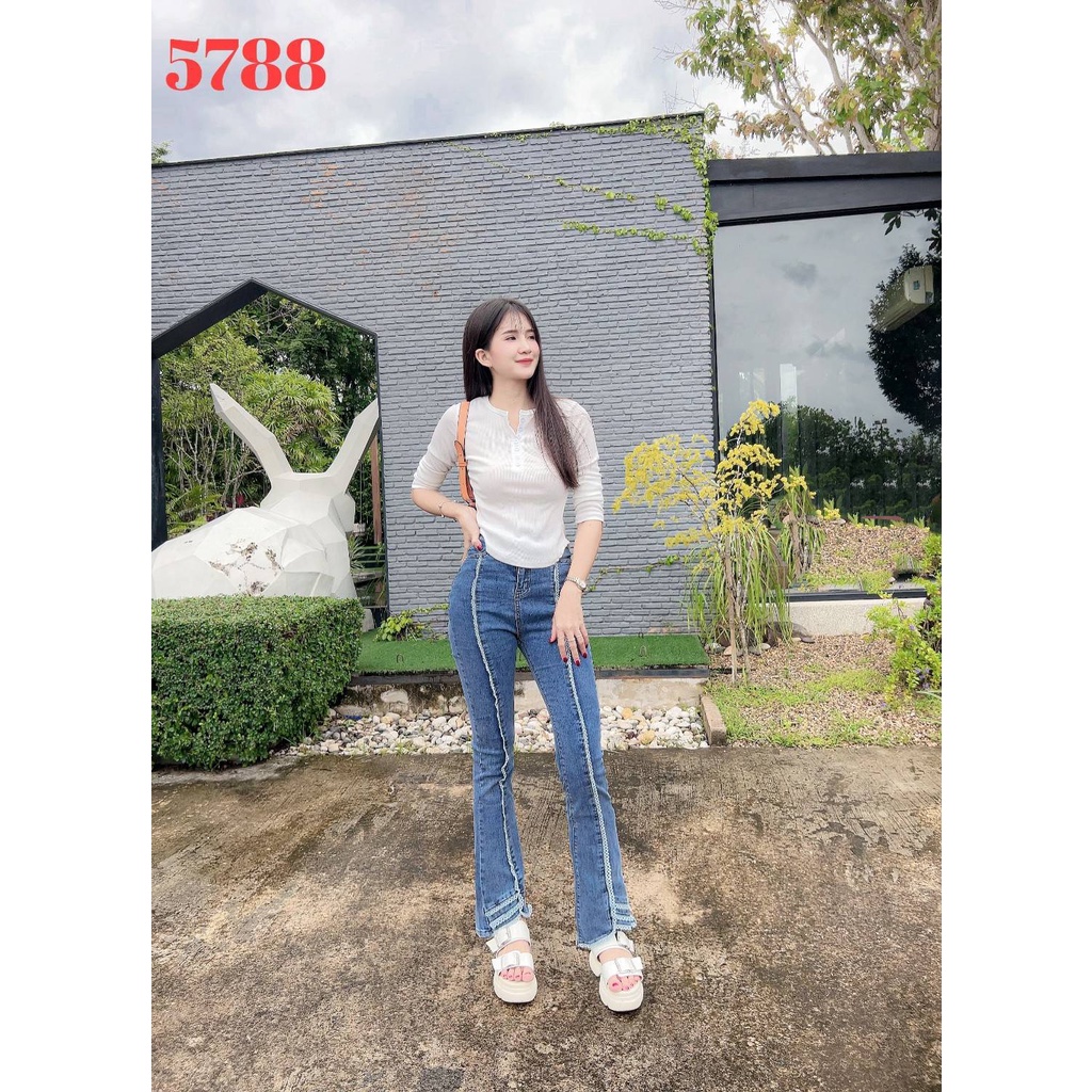 AL-5788# กางเกง​​ยีนส์​ขาม้าเล็กๆผ้ายืด กางเกงยีนต์แฟชั่นสไตล์เท่สุดๆ มีแต่งลูก​ไม้เส้นกลางตัว แต่งปลายนิดๆ ใส่แล้วสวย