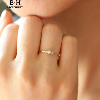 💘broadhappy💍แฟชั่นที่เรียบง่าย 3 Zircons โลหะผสมเสน่ห์แหวนป้องกันโรคภูมิแพ้ผู้หญิงเลดี้ แหวนเกลี้ยง