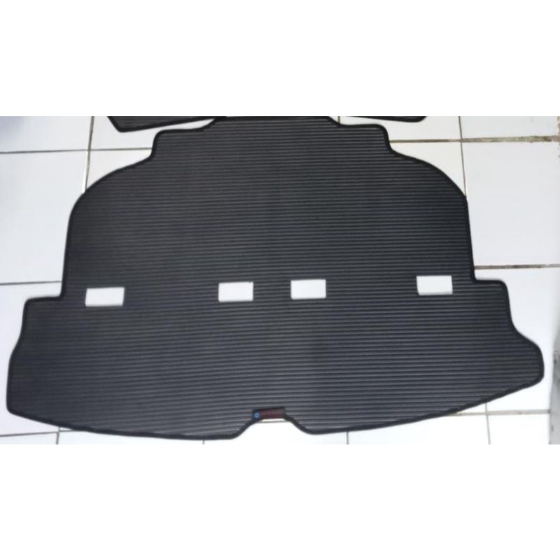 พรมท้ายรถ Sienta****