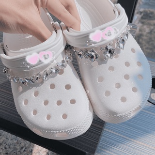 📿Ooyoudo📿 สร้อยเท้าเพชรสวยงาม✨ยกระดับเกม Crocs ของคุณด้วย Crocs Jibbitz สไตล์เทรนด์ 🚀สายโซ่โลหะ ประดับไข่มุก และเพชร สําหรับตกแต่ง DIY