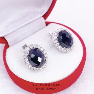 N6444 ต่างหูนิลแท้ ( Black spinel ) แบบอิงลิชล็อค ตัวเรือนเงินแท้ 925 ชุบทองคำขาว