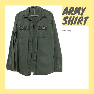 เสื้อเชิ้ต สีเขียวArmy