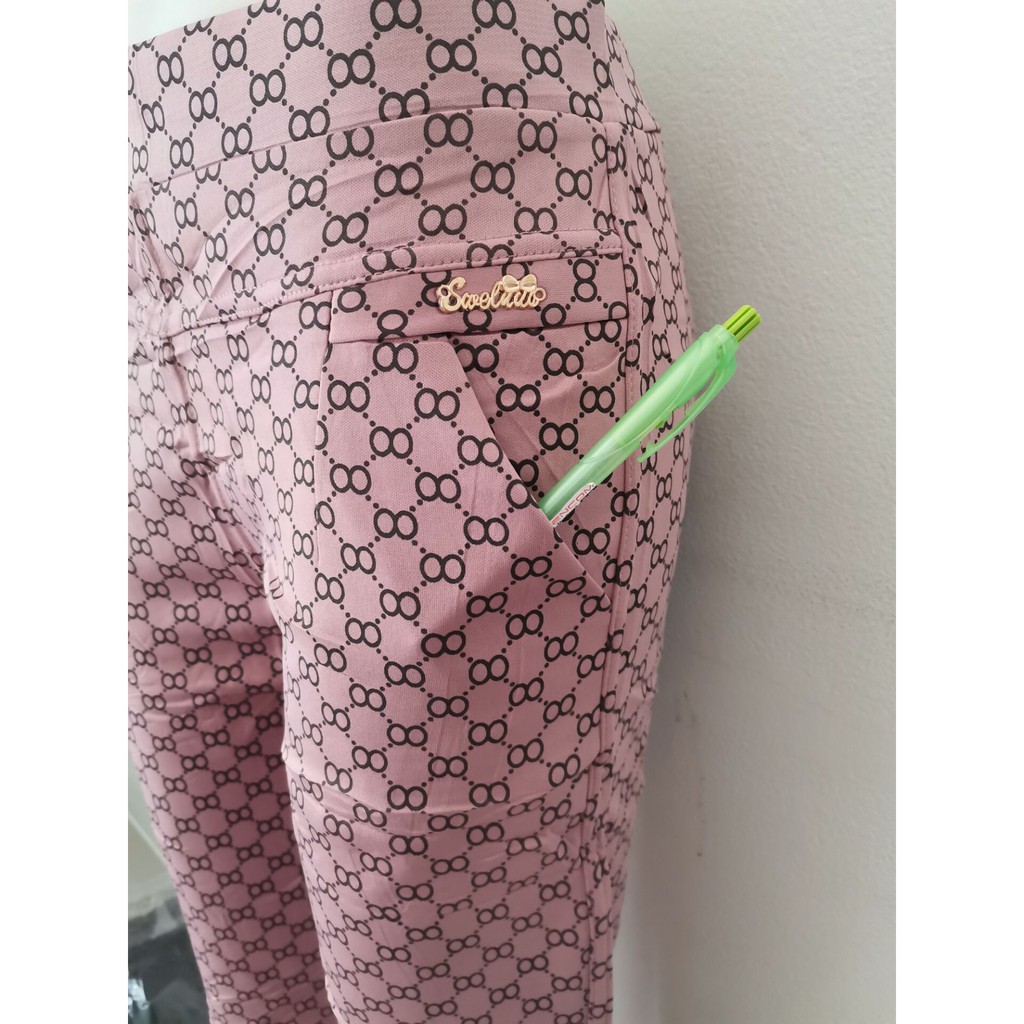 กางเกงผู้หญิงผ้ายืดเกาหลีกางเกงขา7ส่วน ทรงมาใหม่+รหัส #237 ผ้าเกาหลีนิ่มใส่สบาย กระเป้าทั้งหมดมี2ใบ