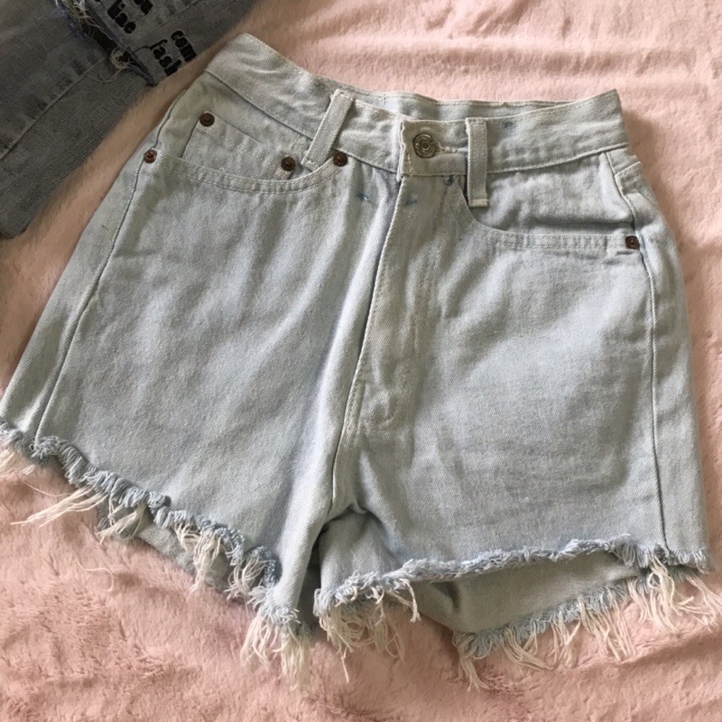 กางเกงขาสั้นสายฝอป้าย Levi's